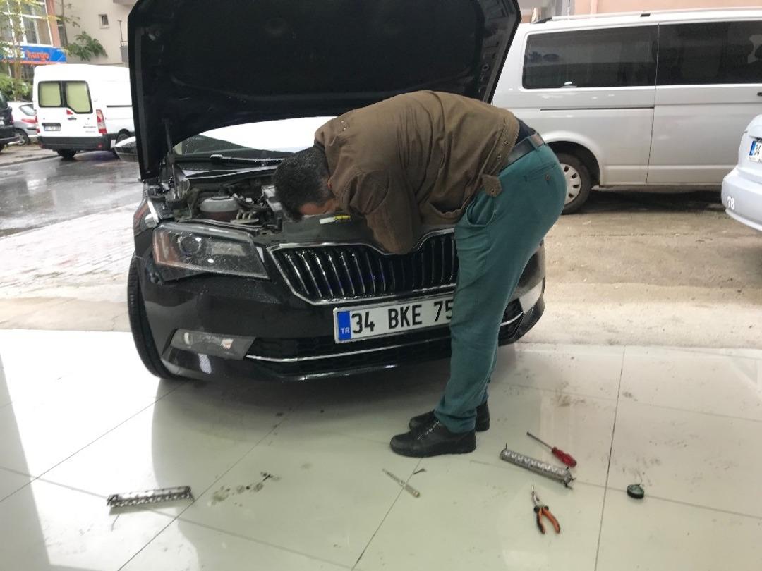 Belediye başkanı &ccedil;akarları s&ouml;kt&uuml;r&uuml;p, sosyal medyada paylaştı