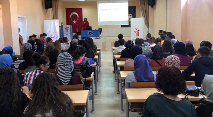 Gediz MYO’da ‘Hayat Arkadaşımı Nasıl Seçerim’ konulu seminer G1