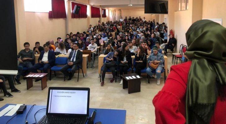 Gediz MYO’da ‘Hayat Arkadaşımı Nasıl Seçerim’ konulu seminer G2