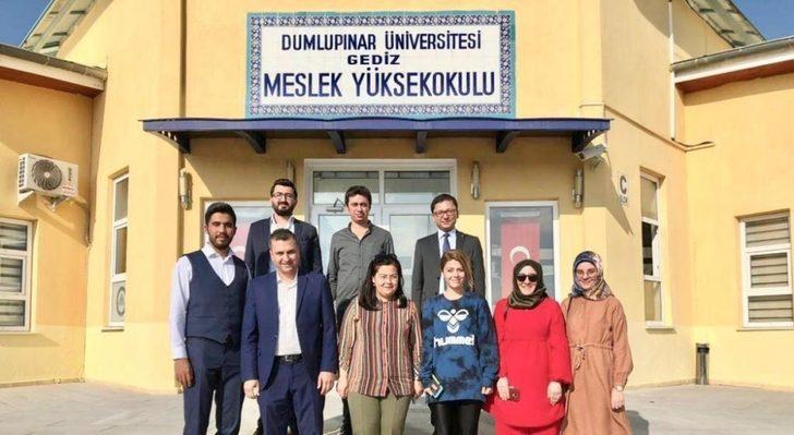 Gediz MYO’da ‘Hayat Arkadaşımı Nasıl Seçerim’ konulu seminer G4