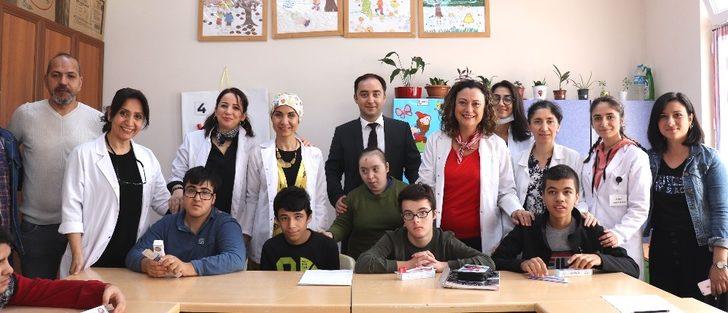 Engelli çocuklar için "Sıfır Çürük Projesi" G1