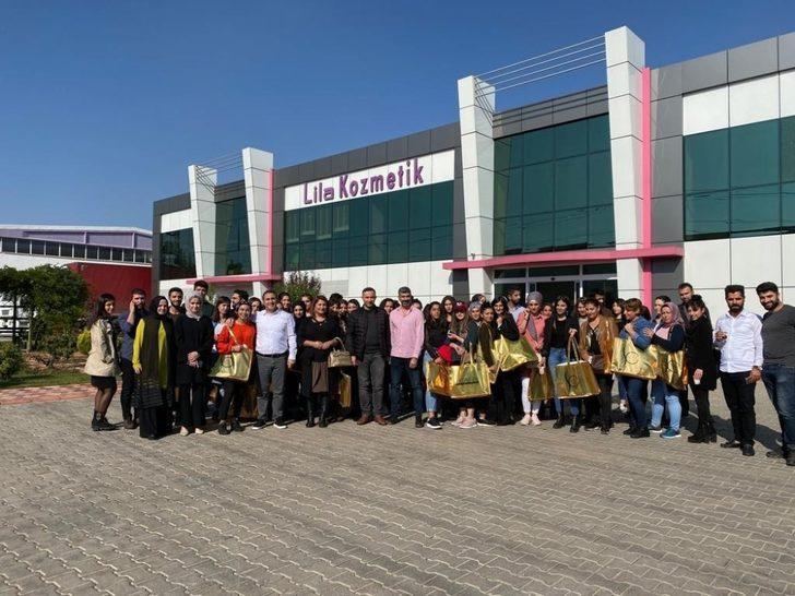 DÜ öğrencilerinden kozmetik fabrikasına teknik gezi G2