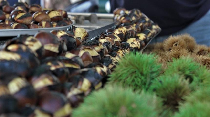 Kışın habercisi kestaneciler ocaklarını yaktı