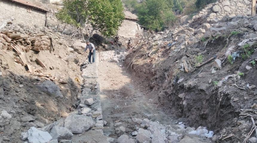 Yaylacık mahallesi su baskınlarından kurtuluyor