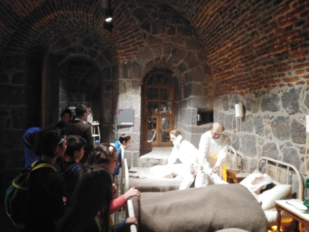 Ardahan Valiliğince, &ldquo;1 &Ccedil;ocuk 1 D&uuml;nya Projesi Kapsamında&rdquo; &ouml;ğrenciler Kars gezisine g&ouml;nderildi