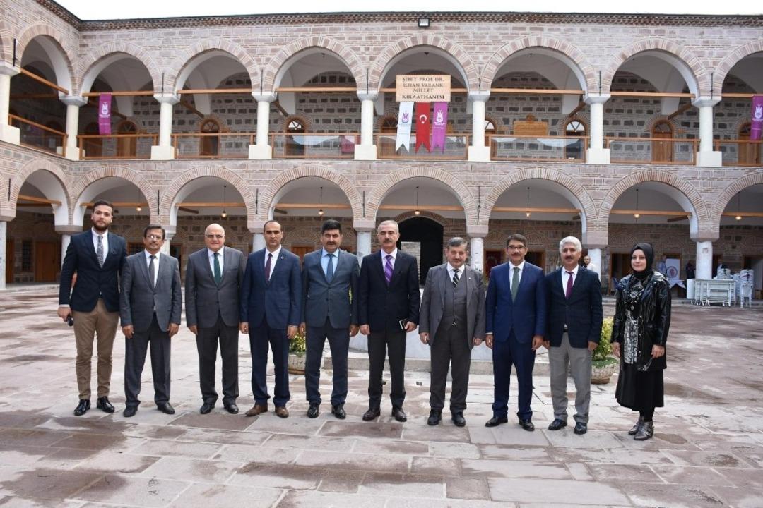 Şehzadeler&rsquo;in hizmetleri Manisa turizminin lokomotifi oldu