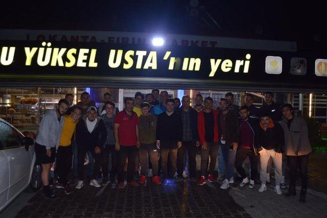 Bayırköysporlu futbolcular zorlu Bilecikspor maçı öncesi yemekte buluştular