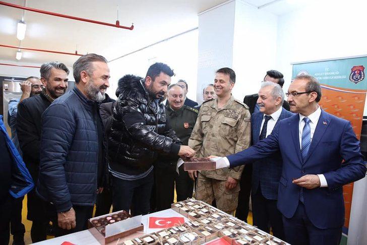 Ordu’dan Mehmetçiğe 2 bin adet çikolata G4