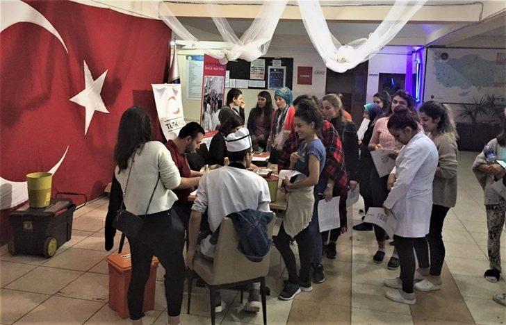 KYK’lı öğrencilerden, Türk Kızılayı’nın kök hücre bağışı kampanyasına destek G4