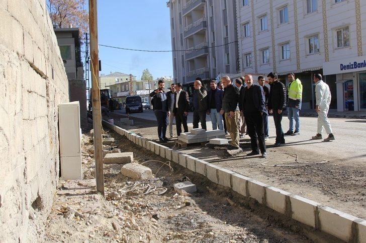 Başkale Belediyesinden kaldırım çalışması G2