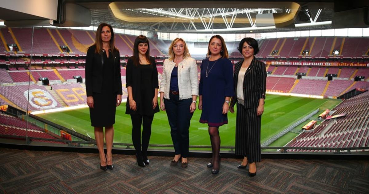 Kadın y&ouml;neticilerden ortak mesaj