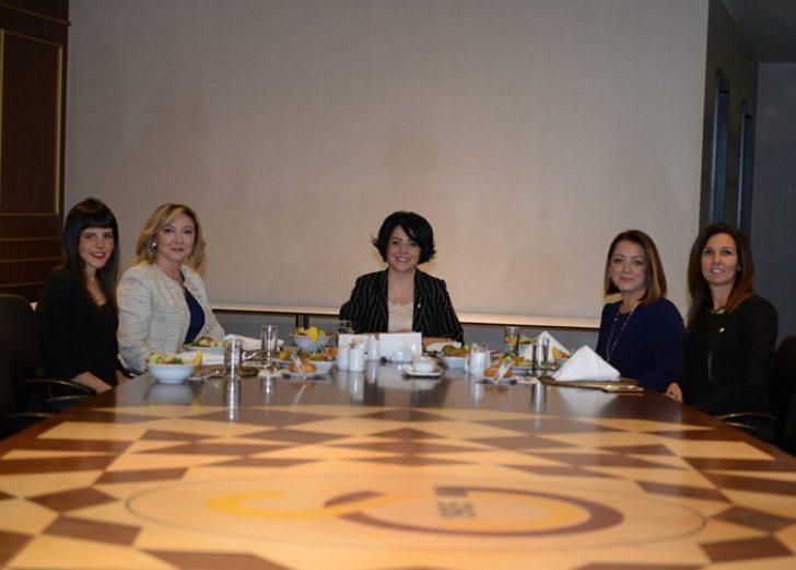 Kadın yöneticilerden ortak mesaj G3