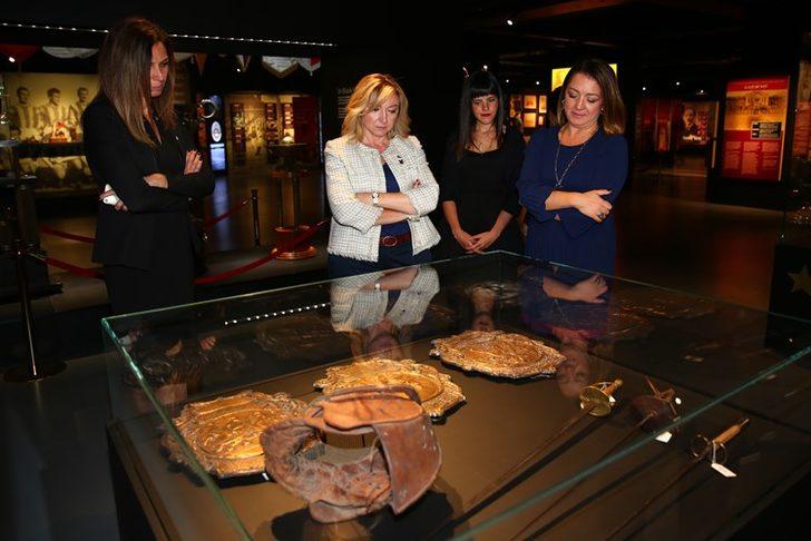 Kadın yöneticilerden ortak mesaj G4