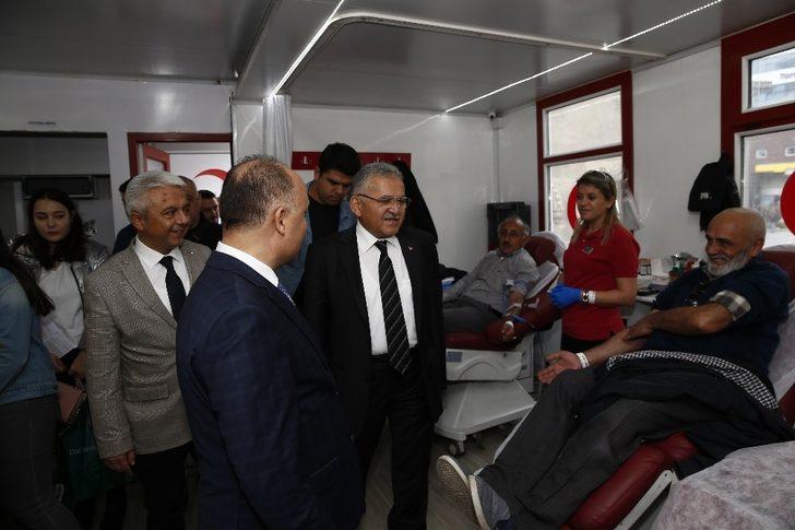 Başkan Büyükkılıç’tan kan bağışı çağrısı G3
