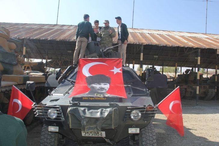 Mehmetçik, İran sınırındaki öğrencileri misafir etti G5