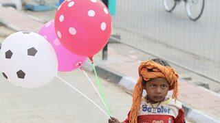 Yeni Delhi'de hava kirliliği nedeniyle eğitime ara verildi!
