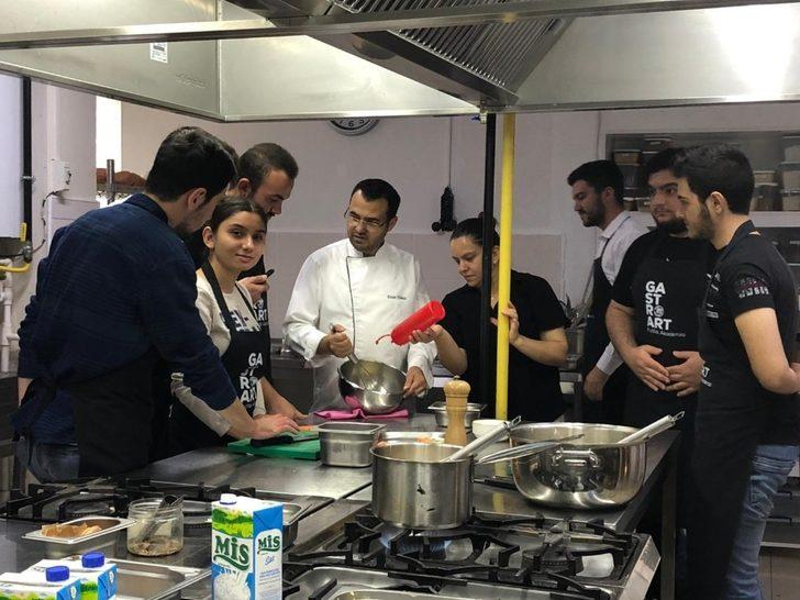 OMÜ’de usta öğreticiler ders ve iş başında G1