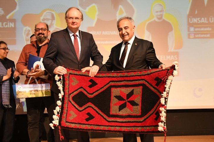 ‘Çevrimiçi Gençlik-Dijital Çağda Medya Okuryazarlığı Forumu’ düzenlendi G3