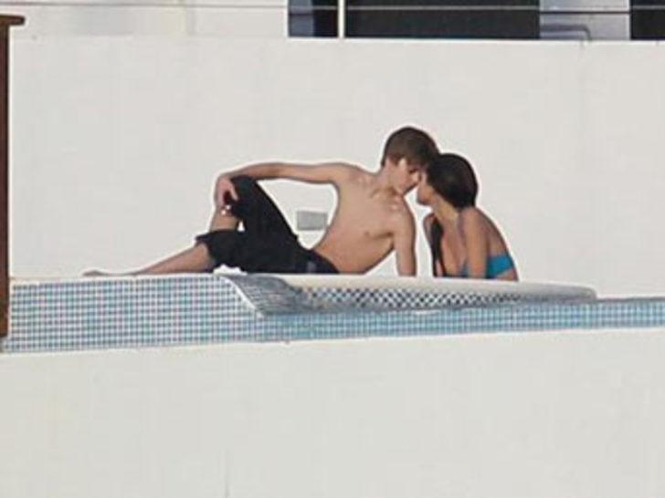 Justin'e 18'lik sevgili G2