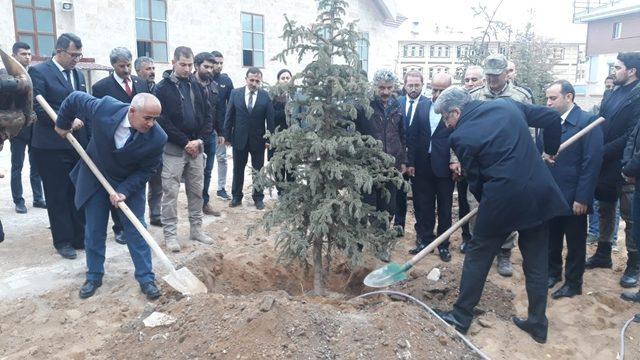 Vali Bilmez Çaldıran’da