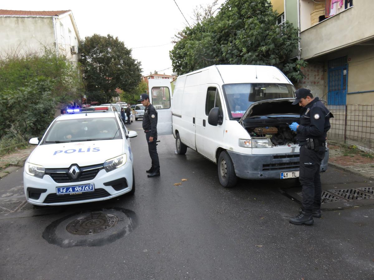 Polisi alarma ge&ccedil;iren ş&uuml;pheli kovalamaca sonucu yakalandı