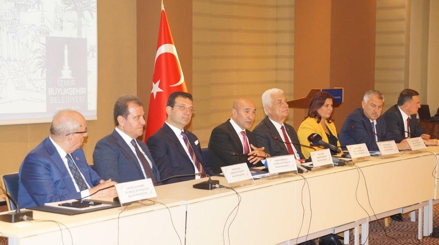 İBB Başkanı İmamoğlu'ndan Bakan Kurum'a yanıt