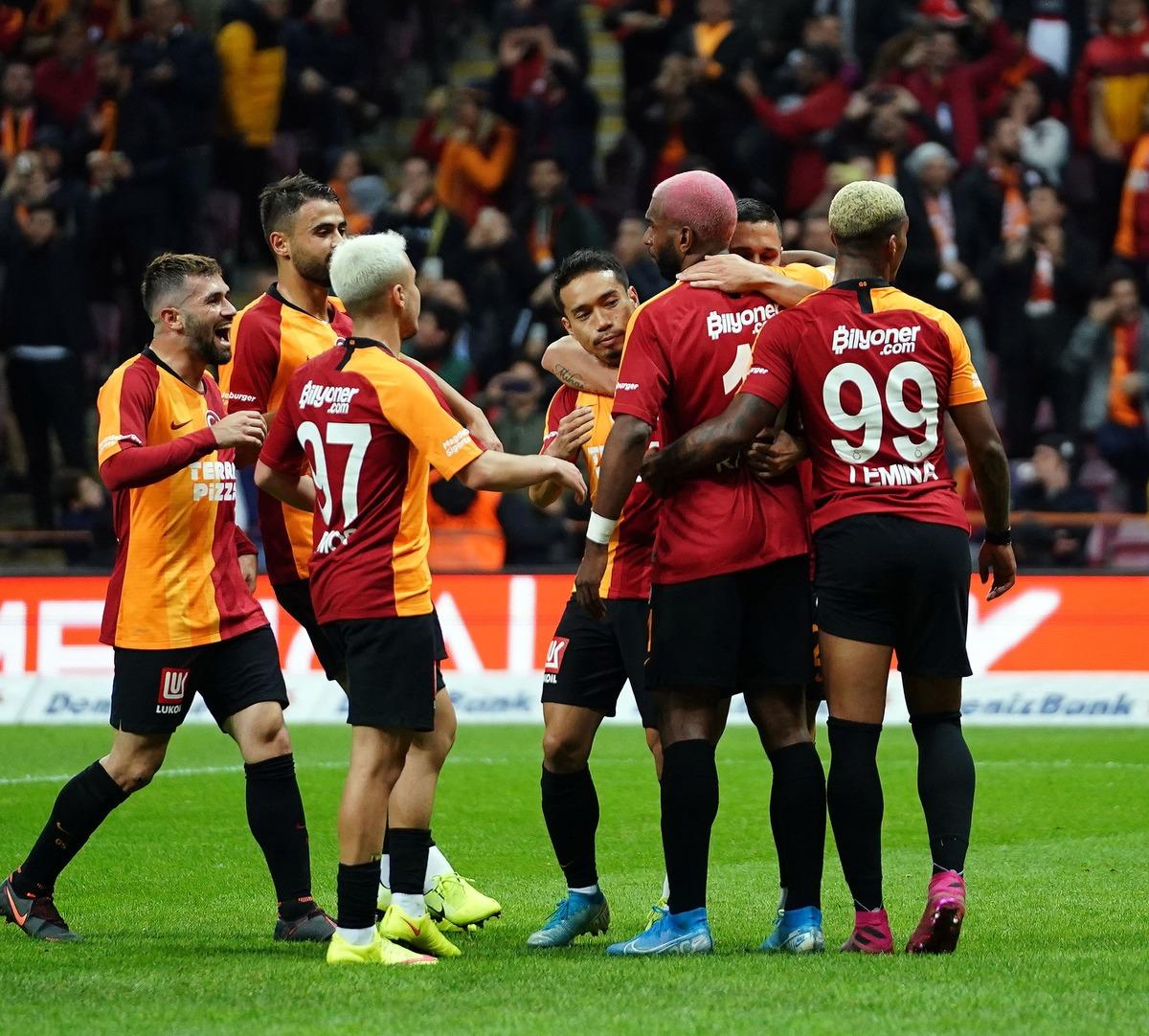 Galatasaray 2 - 0 &Ccedil;aykur Rizespor (S&uuml;per Lig puan durumu)