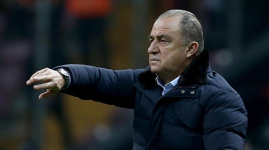 Fatih Terim teknik direktörlük kariyerinde ilk kez sarı kart gördü