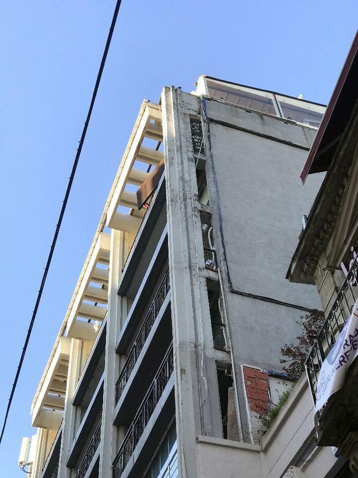 İstiklal Caddesi’nde feci ölüm G4