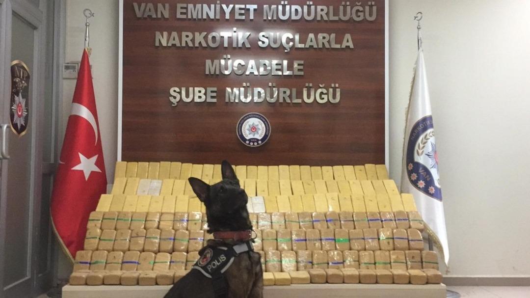 Van&rsquo;da 85 kilo eroin ele ge&ccedil;irildi