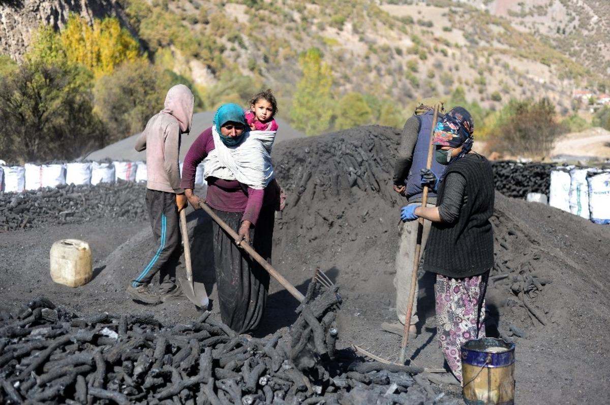 (&Ouml;zel) Ekmekleri ateşten &ccedil;ıkıyor