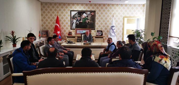 Kur’an ve dini bilgiler yarışmasını kazanan 1 işitme ve 1 görme engelli vatandaş ücretsiz umreye gidecek G1