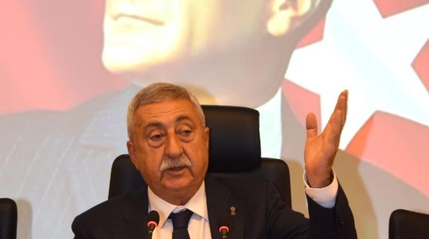 TESK Başkanı Paland&ouml;ken: "G&ouml;sterişten uzak durup israfı &ouml;nleyebiliriz&rdquo;