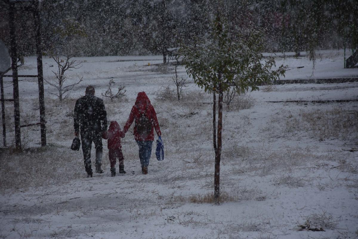Bitlis&rsquo;e mevsimin ilk karı yağdı