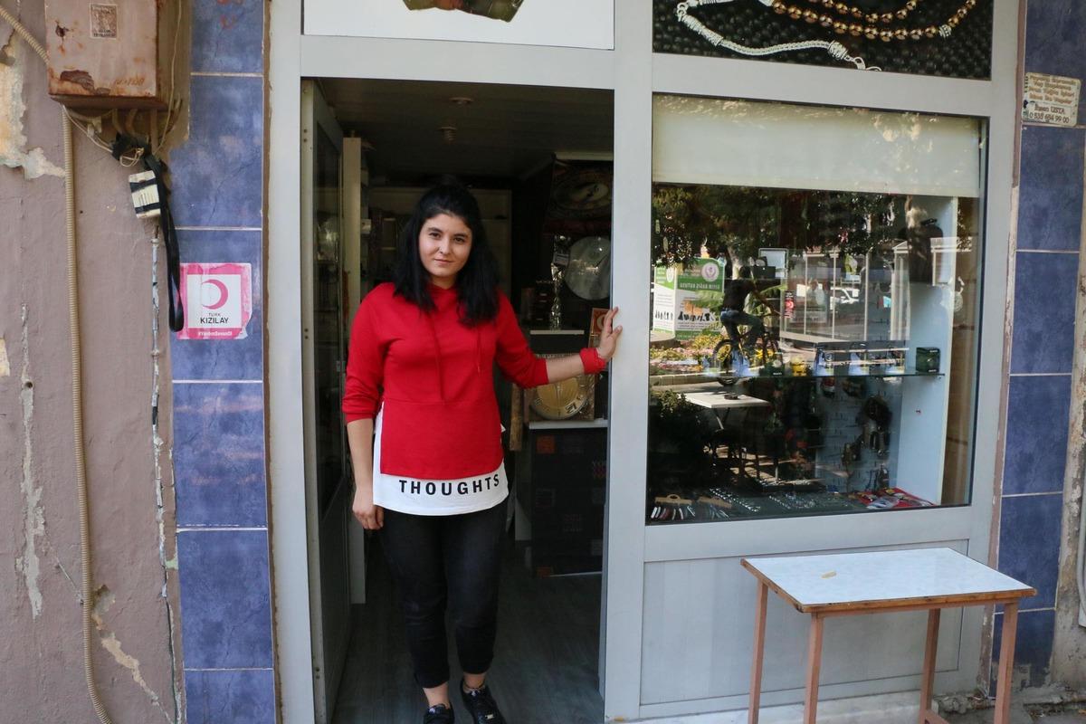 'Kadından saat tamircisi mi olur' diyenlere cevabını onararak verdi