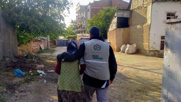 Elazığ’da kış öncesi ailelere odun yardımı G4