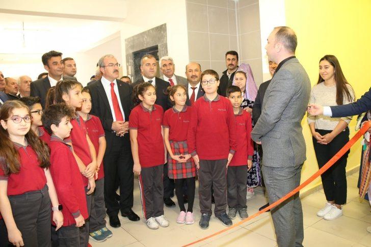 Ortaokula Z-Kütüphane G4