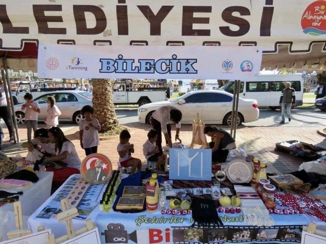 Bilecik&rsquo;in kokusu t&uuml;m Alanya&rsquo;yı sardı