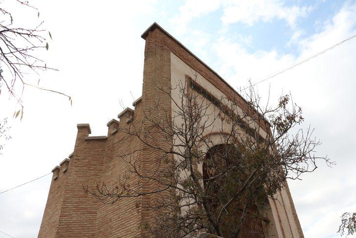 Konya’nın Kız Kulesi: Gömeç Hatun Türbesi! Gören hayran kalıyor G3