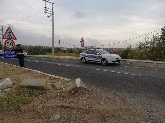 Jandarma ekipleri droneli yol uygulaması yaptı