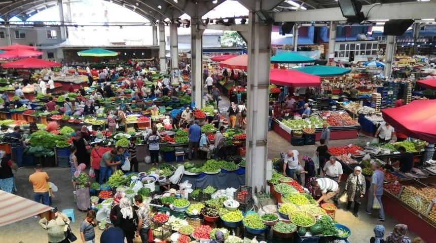 Halk pazarında fiyatlar cep yakıyor