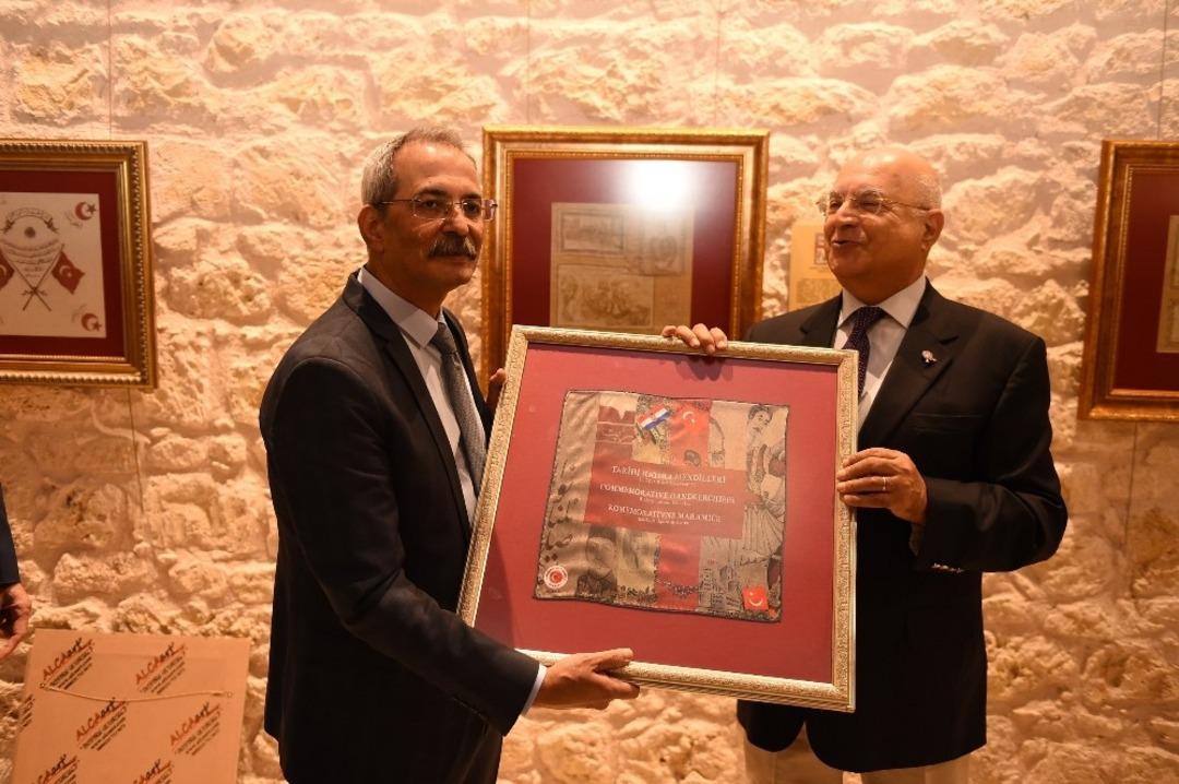 Tarsus&rsquo;taki &rsquo;Hatıra Mendiller&rsquo; sergisine b&uuml;y&uuml;k ilgi