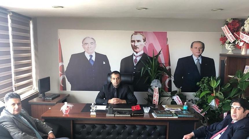 Milli Eğitim M&uuml;d&uuml;r&uuml; Kaygusuz&rsquo;dan &Uuml;lk&uuml; Ocakları Başkanı G&ouml;k&ccedil;an&rsquo;a hayırlı olsun ziyareti