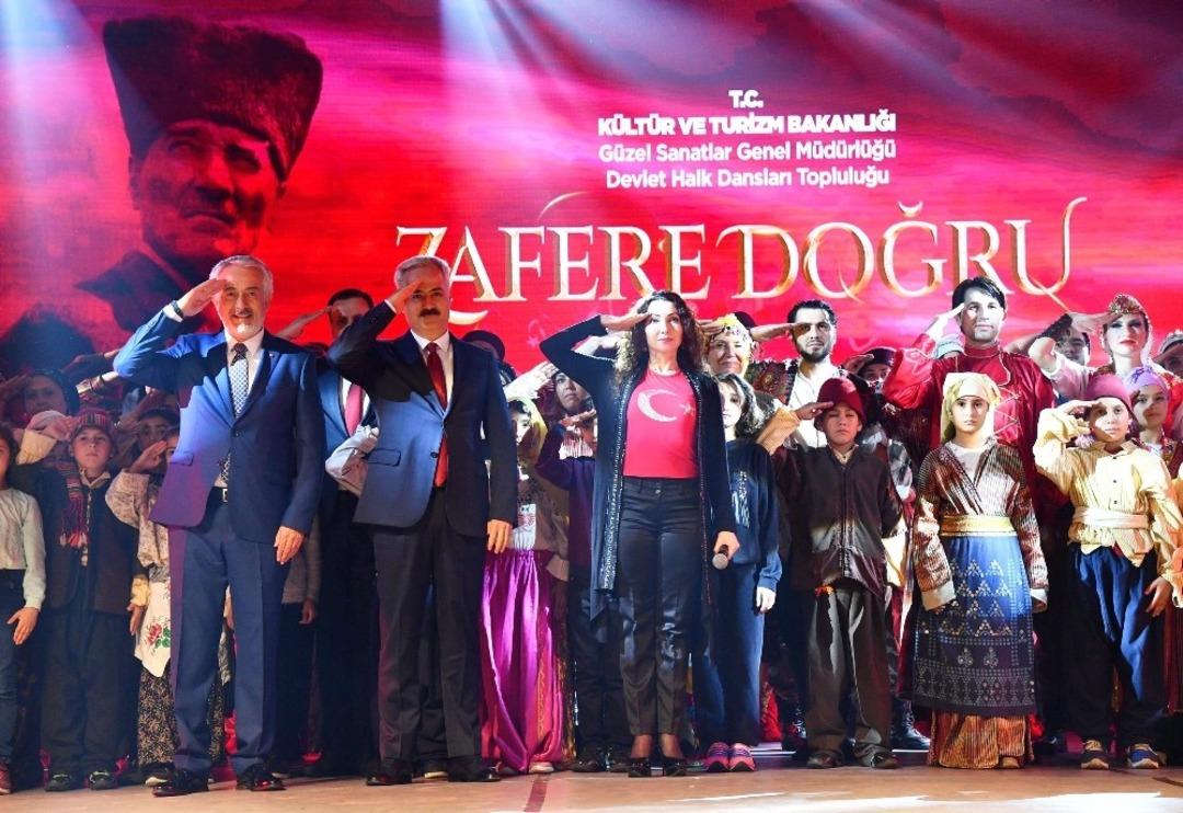 Başkan Başdeğirmen&rsquo;den asker selamıyla &ldquo;Bizi kimse yıkamaz&rdquo; mesajı