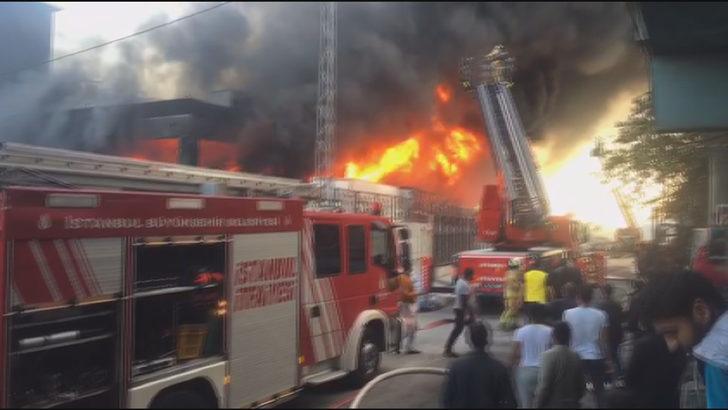 Arnavutköy'de yangın! Kontrol altına alındı G2