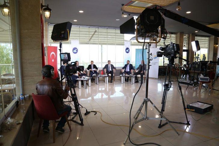 TRT Kurdi Van YYÜ’de canlı yayın yaptı G3