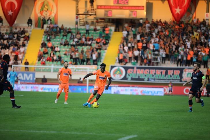 Alanyaspor 0 - 0 Başakşehir G4