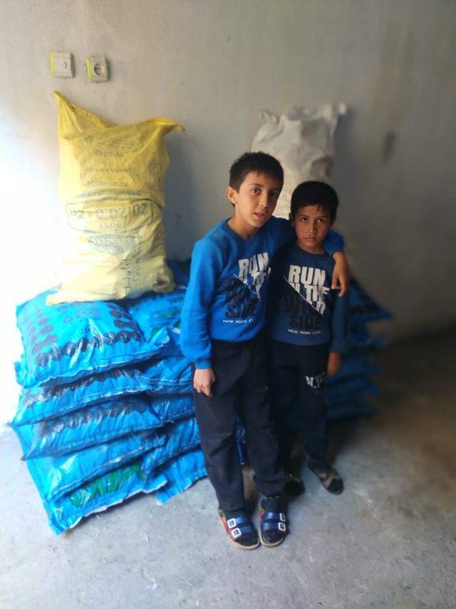 Gaziantep’te 160 yetim aileye 80 ton kömür ve odun yardımı