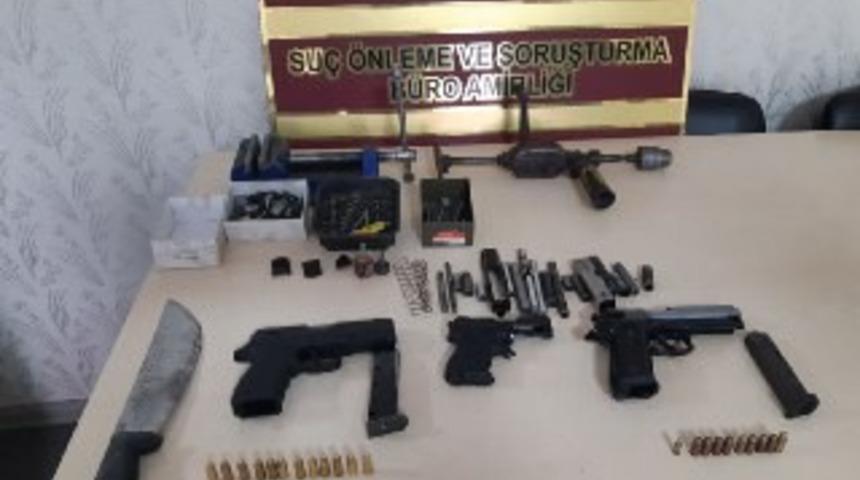 Silah imal ve ticareti yapan şahıs yakalandı