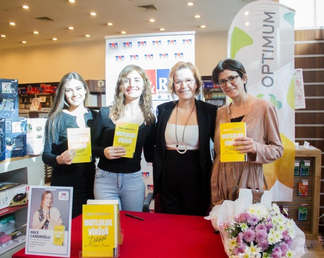 Yazar Hale Caneroğlu okurlarıyla buluştu
